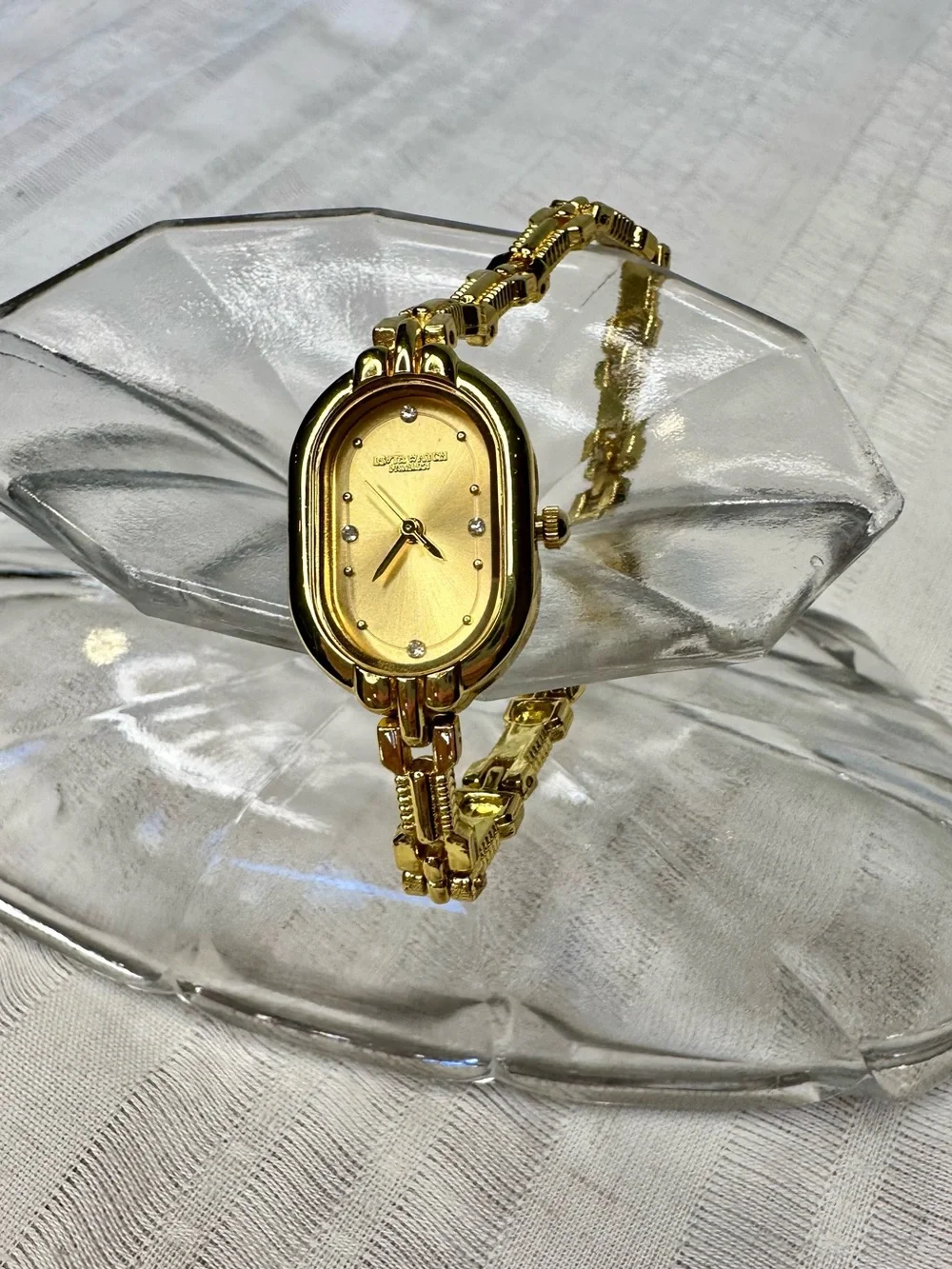 Vintage-inspired Dainty Gold Bracelet Watch